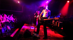 Wolf Alice / Charlie Hickey on Mar 26, 2022 [594-small]