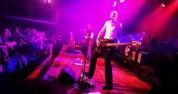 Wolf Alice / Charlie Hickey on Mar 26, 2022 [595-small]