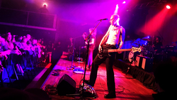Wolf Alice / Charlie Hickey on Mar 26, 2022 [597-small]