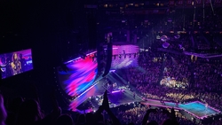 Dua Lipa / Caroline Polachek / Lolo Zouaï on Mar 29, 2022 [151-small]