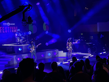 Ibibio Sound Machine / Ezra Collective / Khruangbin on Apr 2, 2022 [679-small]