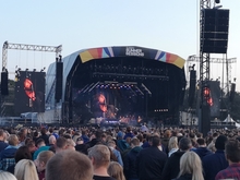 Foo Fighters / Slaves / Frank Carter & The Rattlesnakes / The Van T's / hot milk on Aug 17, 2019 [732-small]