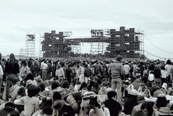 We all poured in during the night. This was early day of concert., California Jam II 1978 on Mar 18, 1978 [204-small]