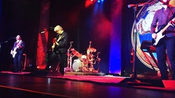 Steve Miller Band / Adam Ezra on Nov 2, 2016 [876-small]