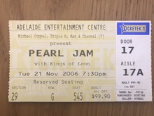 Pearl Jam / Kings Of Leon on Nov 21, 2006 [862-small]