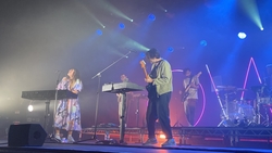 Oh Wonder / Aquilo on Apr 14, 2022 [942-small]