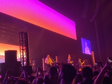 5 Seconds of Summer on Apr 15, 2022 [124-small]