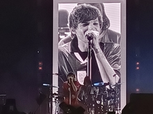 Louis Tomlinson / Only The Poets on Apr 16, 2022 [442-small]