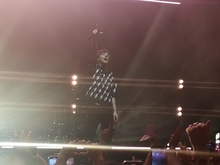 Louis Tomlinson / Only The Poets on Apr 5, 2022 [906-small]