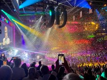 Elton John on Apr 20, 2022 [530-small]