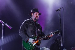 Drive-By Truckers / Lucinda Williams on Feb 1, 2019 [880-small]