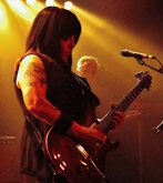 Roni Lee on Apr 1, 2022 [568-small]