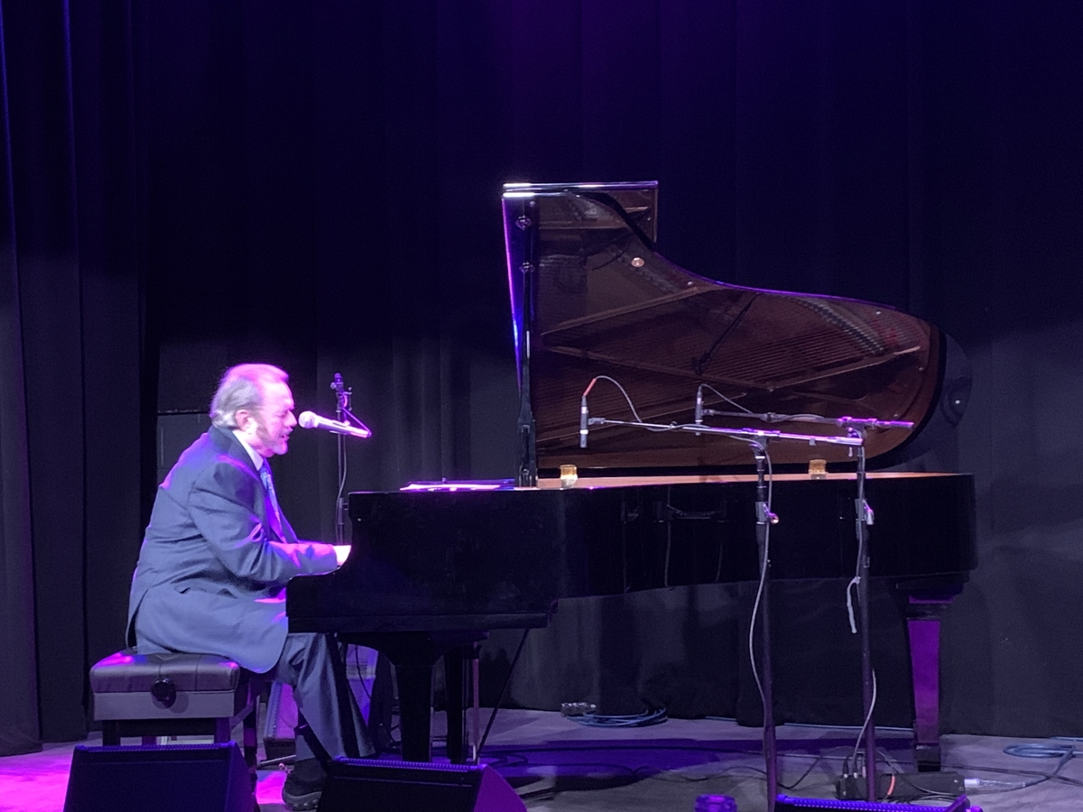 Jimmy Webb Concert & Tour History (Updated for 2024) Concert Archives