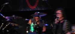 Glenn Hughes / Jared James Nichols on Oct 20, 2015 [560-small]
