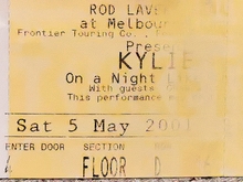 Kylie Minogue on May 5, 2001 [768-small]