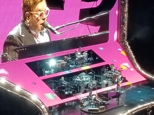 Elton John on Sep 6, 2019 [421-small]