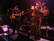 The Scofflaws / Let Me Crazy on Apr 29, 2011 [865-small]
