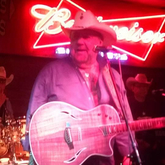 Johnny Lee on May 4, 2016 [189-small]