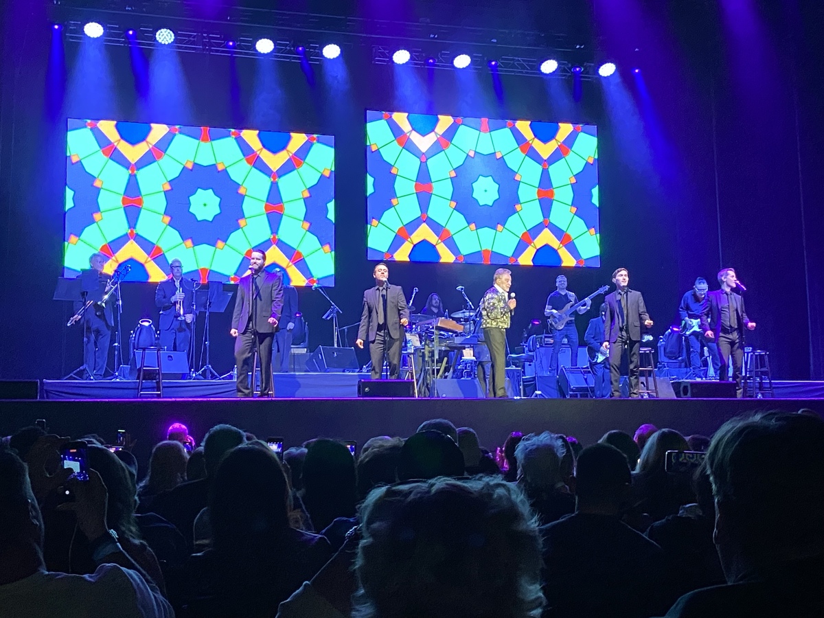 Frankie Valli And The Four Seasons Concert & Tour History (Updated for 2023) Concert Archives