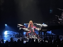 Tori Amos / Gracie & Rachel on May 12, 2022 [995-small]