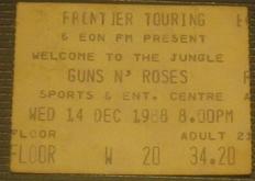 Guns 'N Roses on Dec 14, 1988 [969-small]