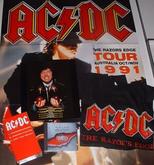 AC/DC  on Oct 18, 1991 [021-small]