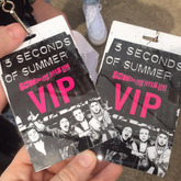 5 Seconds of Summer / Hey Violet / Roy English on Sep 17, 2016 [005-small]