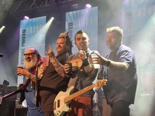 Bowling for Soup / Lit / The Dollyrots on Apr 16, 2022 [376-small]
