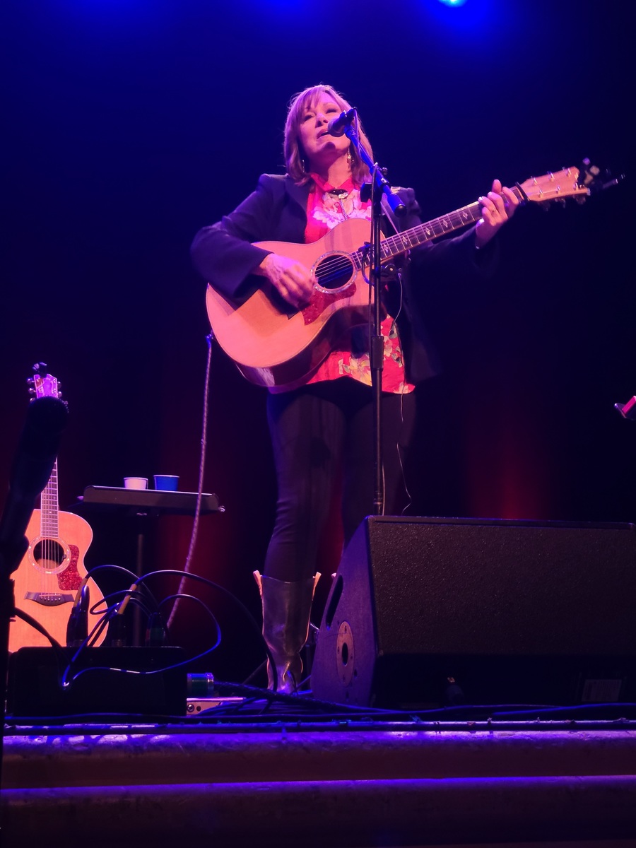 Suzy Bogguss Concert & Tour History (Updated for 2024 2025) Concert Archives