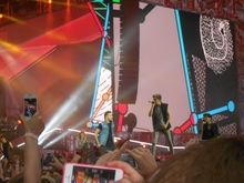 One Direction / 5 Seconds of Summer on Jun 25, 2014 [480-small]