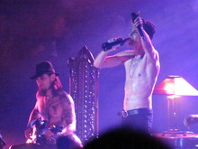 Janes Addiction on May 19, 2012 [846-small]
