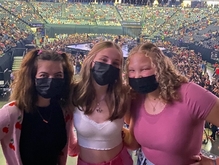 Harry Styles / Jenny Lewis on Nov 10, 2021 [323-small]