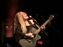 Elle King on Apr 16, 2016 [782-small]