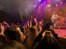 Amyl and the Sniffers / UPCHUCK / C.O.F.F.I.N on May 19, 2022 [719-small]