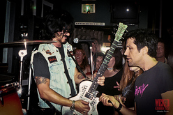 Candy 2002 Reunion Show/Gilby Clarke and Kyle Vincent, Candy / The Andersons on Aug 16, 2002 [086-small]