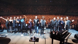 Jeff Lynne's ELO on May 3, 2016 [735-small]