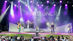 Foreigner / The Dead Daisies on Jun 3, 2022 [169-small]