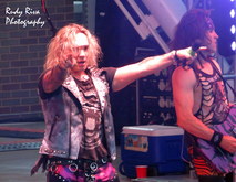Steel panther on Jun 3, 2021 [511-small]
