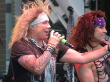 Steel panther on Jun 3, 2021 [518-small]