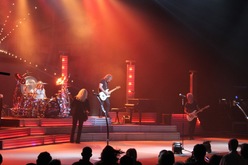 REO Speedwagon on Nov 10, 2015 [830-small]