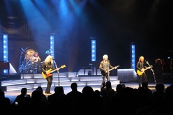 REO Speedwagon on Nov 10, 2015 [832-small]