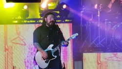 Seether on Oct 7, 2021 [112-small]