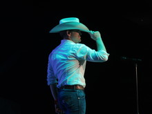 Justin Moore / Dylan Scott on Mar 25, 2018 [761-small]
