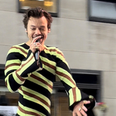 Harry Styles on May 19, 2022 [906-small]