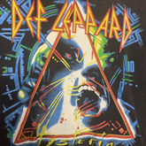 DEF LEPPARD / TESLA on Oct 21, 1987 [585-small]