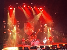 Sammy Hagar & The Circle / George Thorogood & The Destroyers on Jun 13, 2022 [080-small]