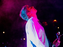5 Seconds of Summer / Pale Waves on Jun 14, 2022 [184-small]