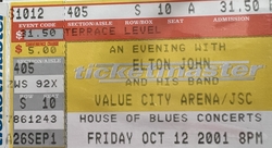 Elton John on Oct 12, 2001 [573-small]