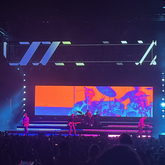 5 Seconds of Summer / Pale Waves on Jun 25, 2022 [580-small]