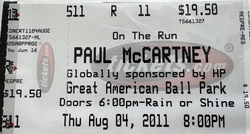 Paul McCartney on Aug 4, 2011 [062-small]
